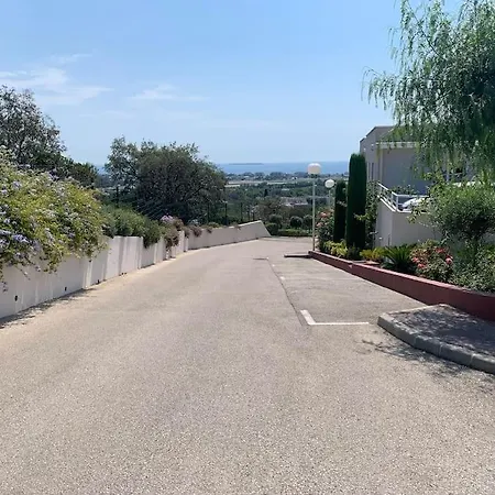 Magnifique Calme Avec Piscine Mandelieu